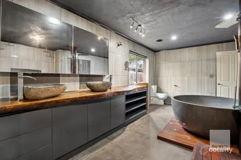 Property photo of 21 Gunsynd Court Keilor Downs VIC 3038