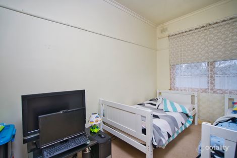 Property photo of 52 Maple Avenue Wendouree VIC 3355