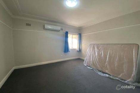 Property photo of 10 Floraville Road Belmont North NSW 2280