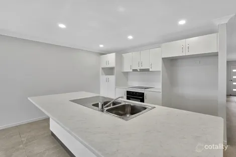 65 Tumbare St, Atherton, QLD 4883