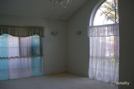 Property photo of 41 Rimu Crescent Forest Lake QLD 4078