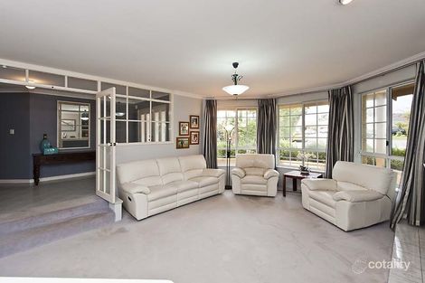 Property photo of 8 Lourens Dale Winthrop WA 6150
