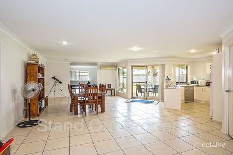 Property photo of 45 Sandheath Place Ningi QLD 4511
