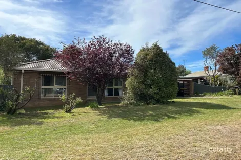 10 Wandong Ave, Wandong, VIC 3758
