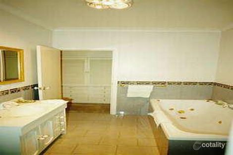 Property photo of 9 Upland Road Strathmore VIC 3041