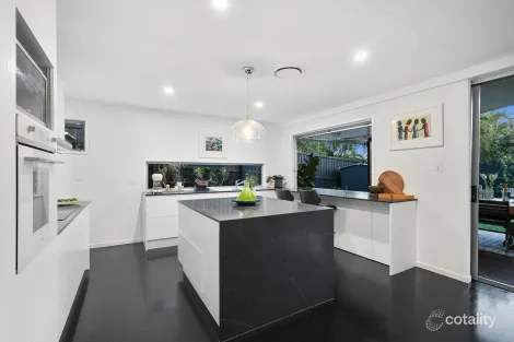 Property photo of 23 Calca Crescent Ferny Hills QLD 4055