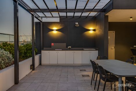 Property photo of 609/95 Linton Street Kangaroo Point QLD 4169