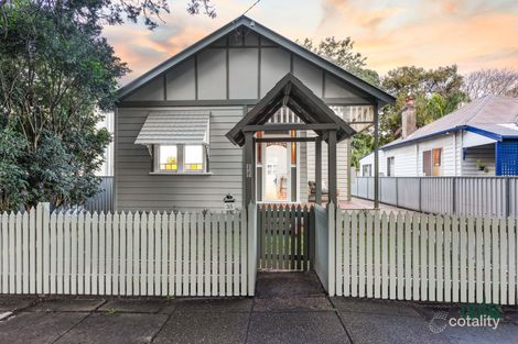 35 Kitchener Pde, Mayfield East, NSW 2304