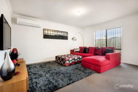 Property photo of 10 Tooradin Crescent Doreen VIC 3754