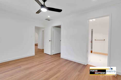 Property photo of 33 Cantua Way Forrestfield WA 6058