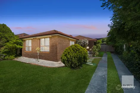Property photo of 81 Dongola Road Keilor Downs VIC 3038