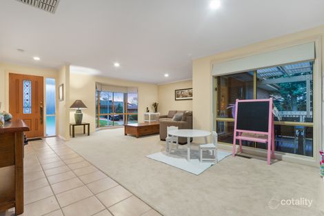 Property photo of 1 Birchfield Court Narre Warren VIC 3805