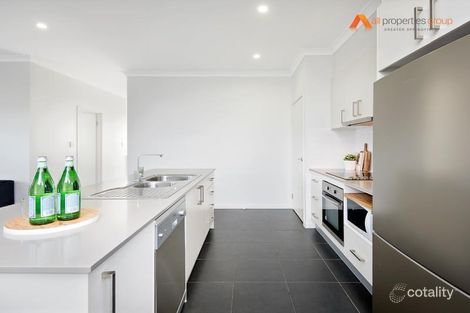 Property photo of 19 Oakmoss Drive Springfield Lakes QLD 4300