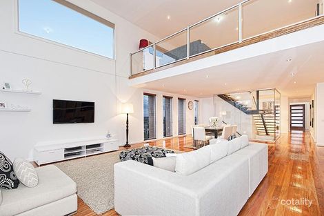 Property photo of 12 Shapiro Rise South Morang VIC 3752