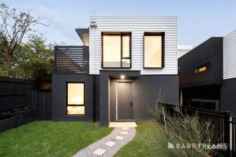 1/230 Hull Rd, Mooroolbark, VIC 3138