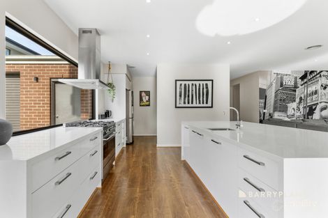 Property photo of 58 Calibre Circuit Clyde North VIC 3978