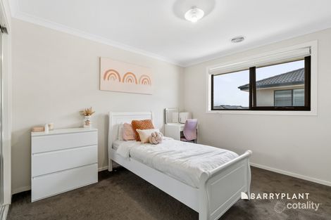 Property photo of 58 Calibre Circuit Clyde North VIC 3978