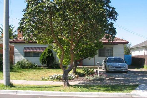 10 Deutscher St, Avondale Heights, VIC 3034