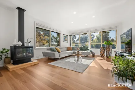 Property photo of 8 Hutchison Crescent Kambah ACT 2902
