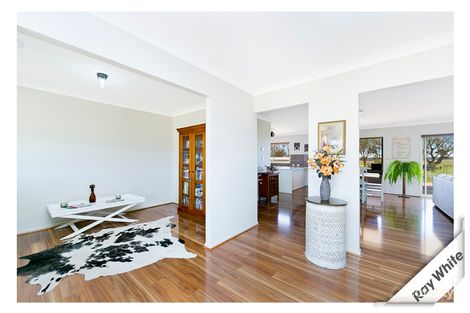 Property photo of 6 Cunningham Close Murrumbateman NSW 2582