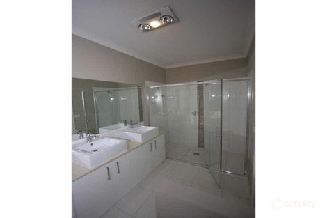 Property photo of 12 Zaika Close Lalor VIC 3075