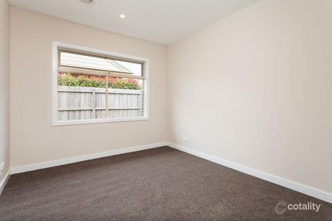 Property photo of 4/4 Regal Place Somerville VIC 3912