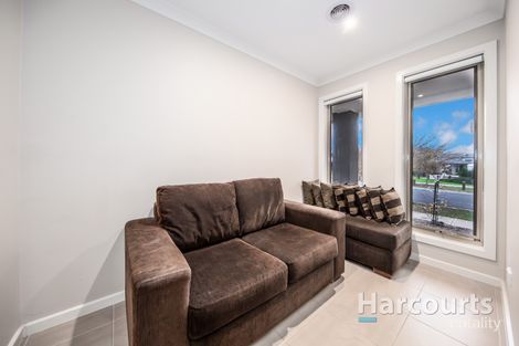 Property photo of 9 Landing Avenue Doreen VIC 3754
