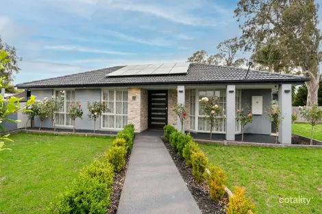 2 Rangeview Dr, Skye, VIC 3977