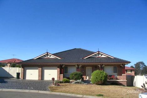 5 Nicol Pl, Hinchinbrook, NSW 2168