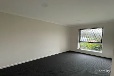 Property photo of 1 Johnstone Place Riverview QLD 4303