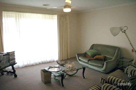 Property photo of 35 Grevillea Place Pakenham VIC 3810