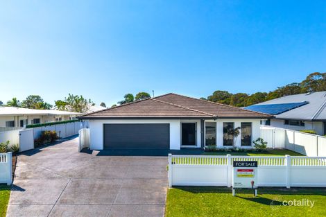 11 Sylvie St, Pelican Waters, QLD 4551