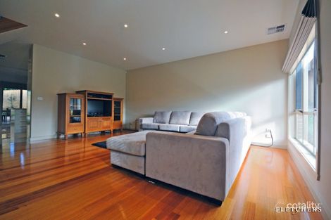 Property photo of 9/311 Ryans Road Eltham North VIC 3095