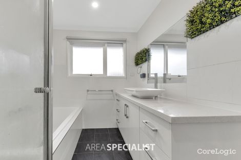 Property photo of 1/8 Ardmore Street Cranbourne VIC 3977