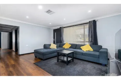 Property photo of 47 Tumbarumba Crescent Heckenberg NSW 2168