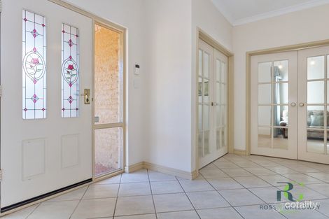 Property photo of 2 Curtis Place Melville WA 6156