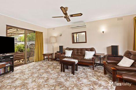 Property photo of 27 Von Nida Crescent Rosanna VIC 3084