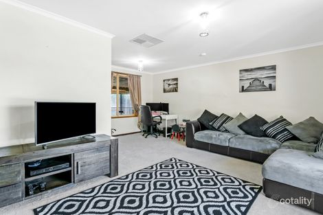 Property photo of 4 Malvern Way Onkaparinga Hills SA 5163