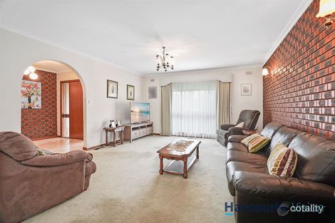 Property photo of 16 Lovett Drive Avondale Heights VIC 3034