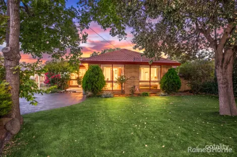 8 Hughes Ct, Sunbury, VIC 3429