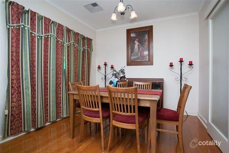 Property photo of 33 Tyrie Avenue Findon SA 5023