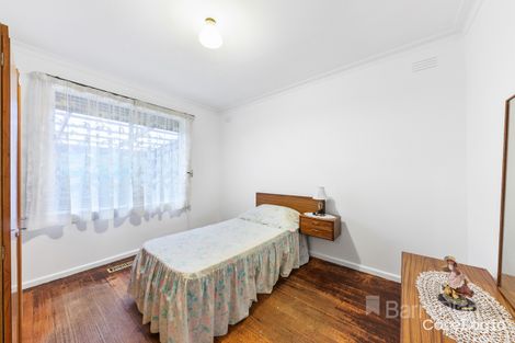 Property photo of 8 Occold Court St Albans VIC 3021