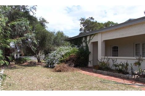 11 Bristol Ave, Bicton, WA 6157