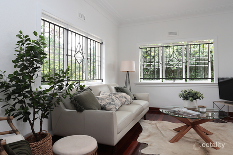 Property photo of 10 Bow Street Yeerongpilly QLD 4105