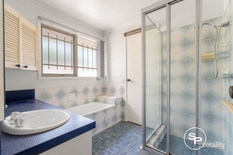Property photo of 15 Hollydene Crescent Edensor Park NSW 2176