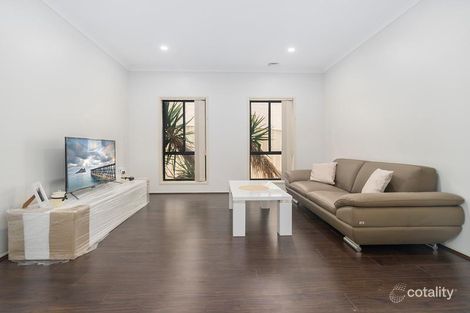 Property photo of 17 McCubbin Place Casula NSW 2170