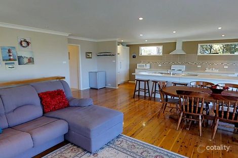 Property photo of 2A Victor Avenue Narrawallee NSW 2539