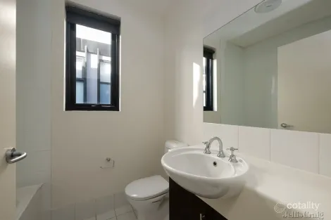 Property photo of 17/22-26 Howard Street North Melbourne VIC 3051