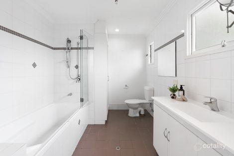 Property photo of 25 Cooleroo Crescent Southport QLD 4215