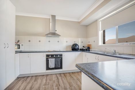 Property photo of 2 Noble Place Kelso NSW 2795